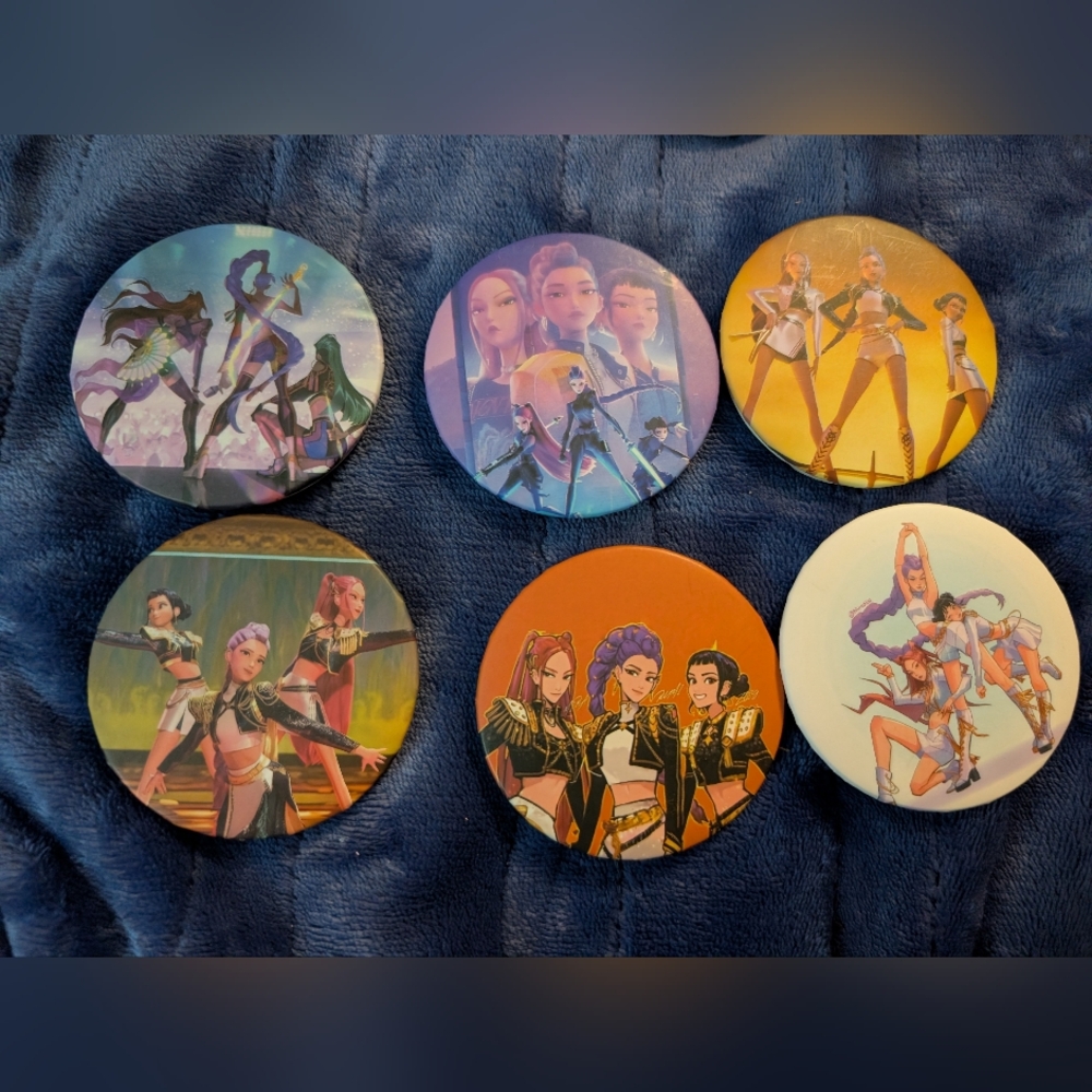 🦋 1 K-Pop Demon Hunters Compact Mirror